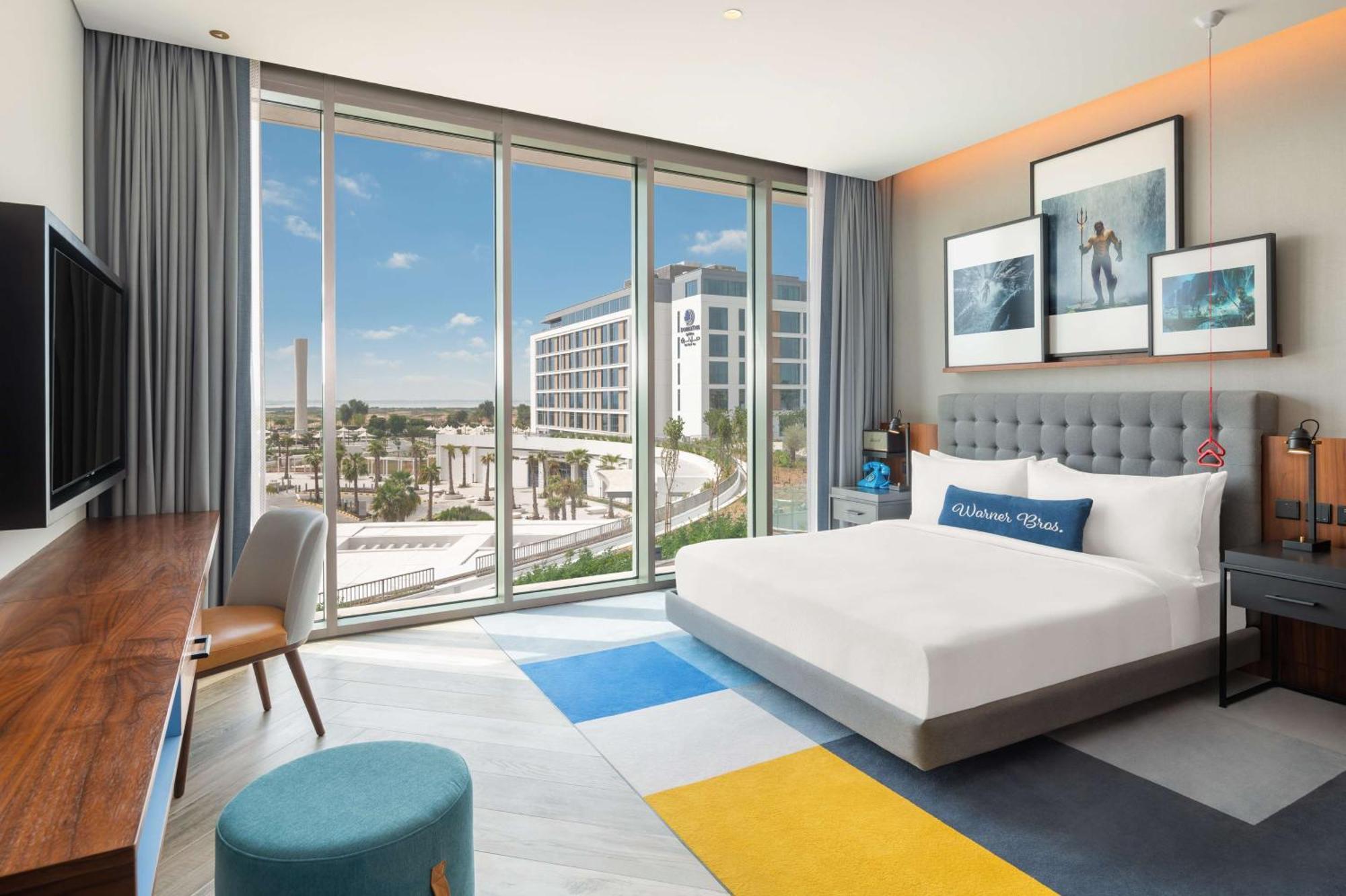 The Wb Abu Dhabi, Curio Collection By Hilton Ξενοδοχείο Εξωτερικό φωτογραφία A bedroom at Hilton Ras Al Khaimah